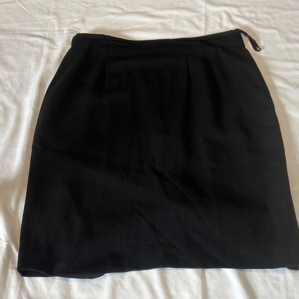 Amanda Smith Classic Black Pencil Skirt